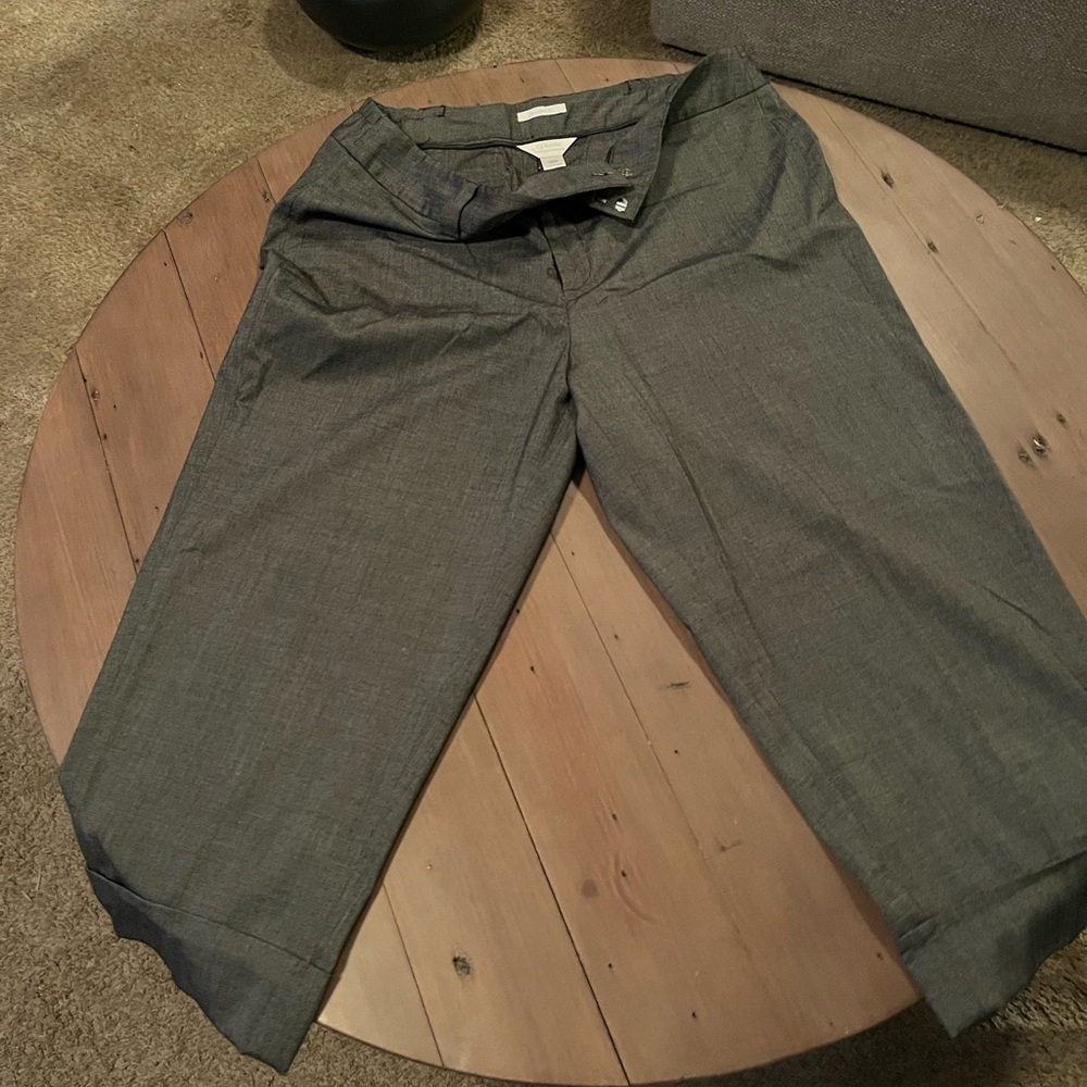 Women’s Gray Dress Pants​​